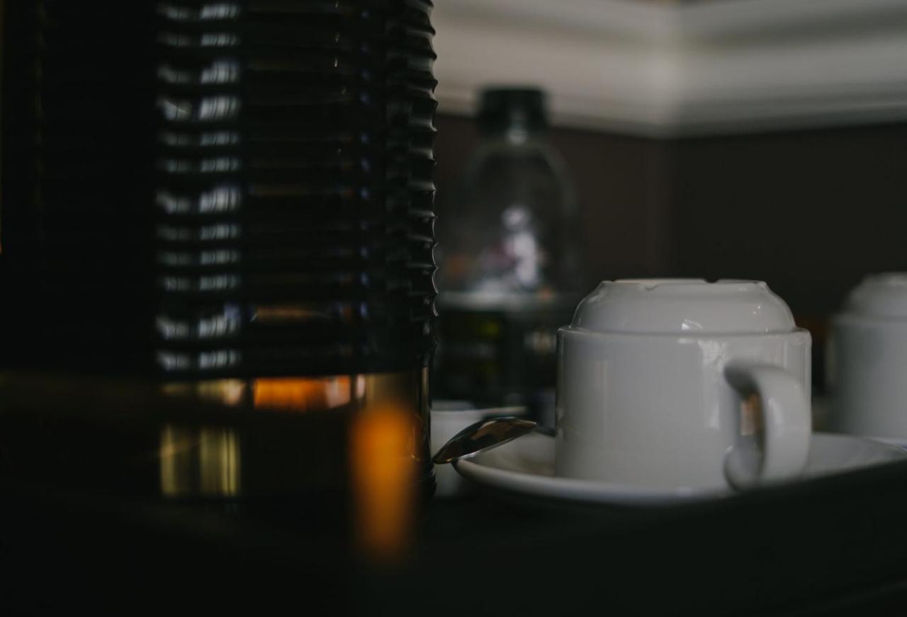 40 Winks Hospitality Hotel Durham Buitenkant foto