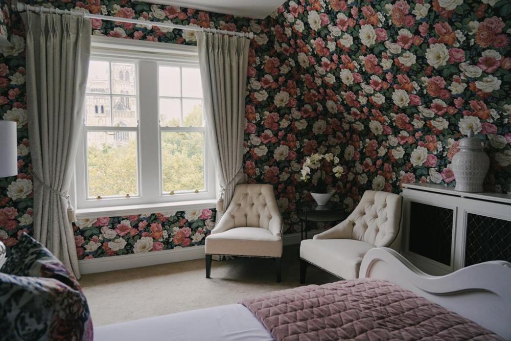 40 Winks Hospitality Hotel Durham Buitenkant foto